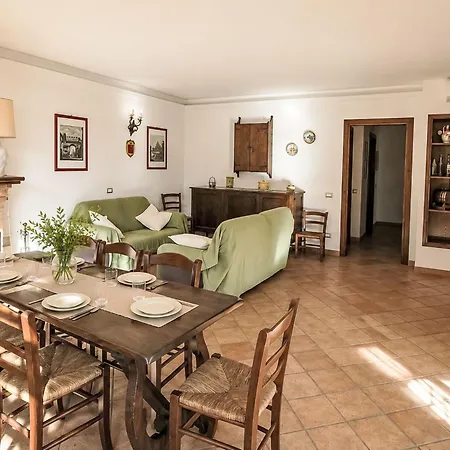 Le By Interhome Villa Penna in Teverina