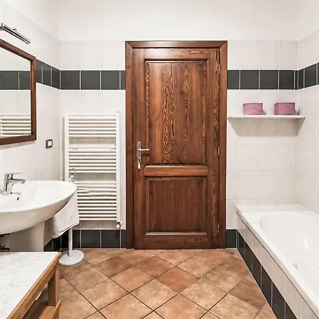 Le By Interhome Villa Penna in Teverina